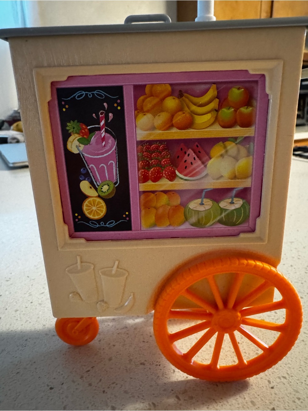 Barbie Smoothie Chef Smoothie  CART play toy- really rolls! great condition!